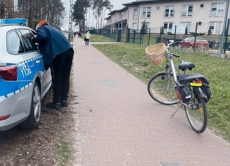 Nietrzeźwy rowerzysta ukarany mandatem w wysokości 2500 złotych.